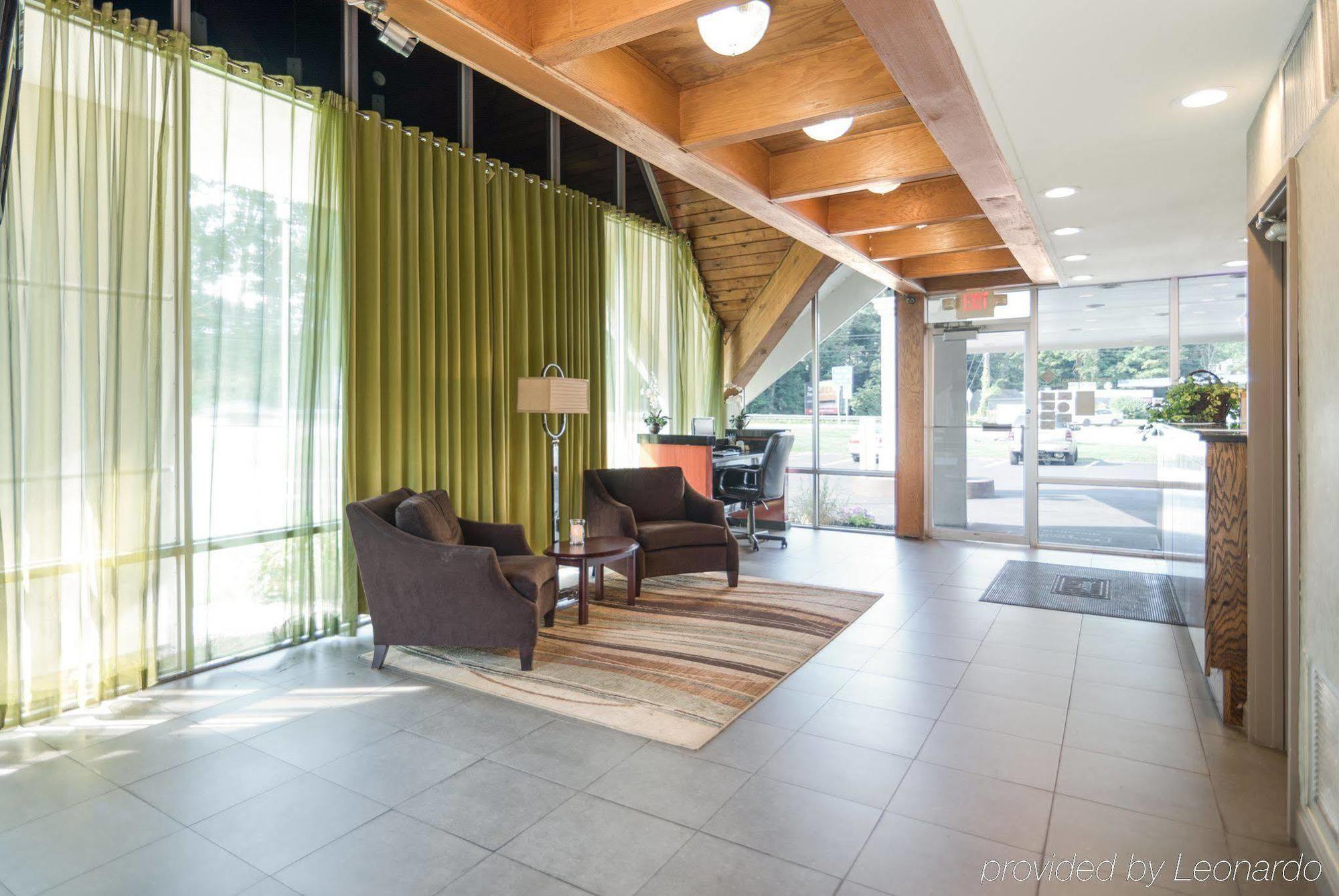 Rodeway Inn Greenfield Eksteriør billede