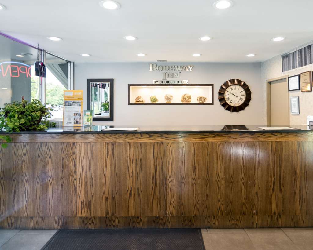 Rodeway Inn Greenfield Interiør billede