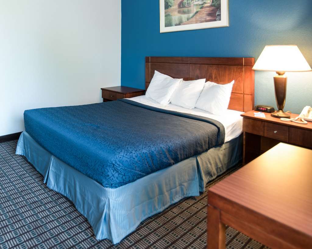 Rodeway Inn Greenfield Værelse billede